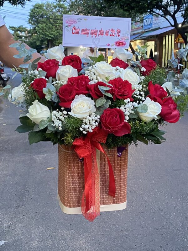 Giao hoa tận nơi tại Thị trấn Chi Nê, Lạc Thủy, Hòa Bình